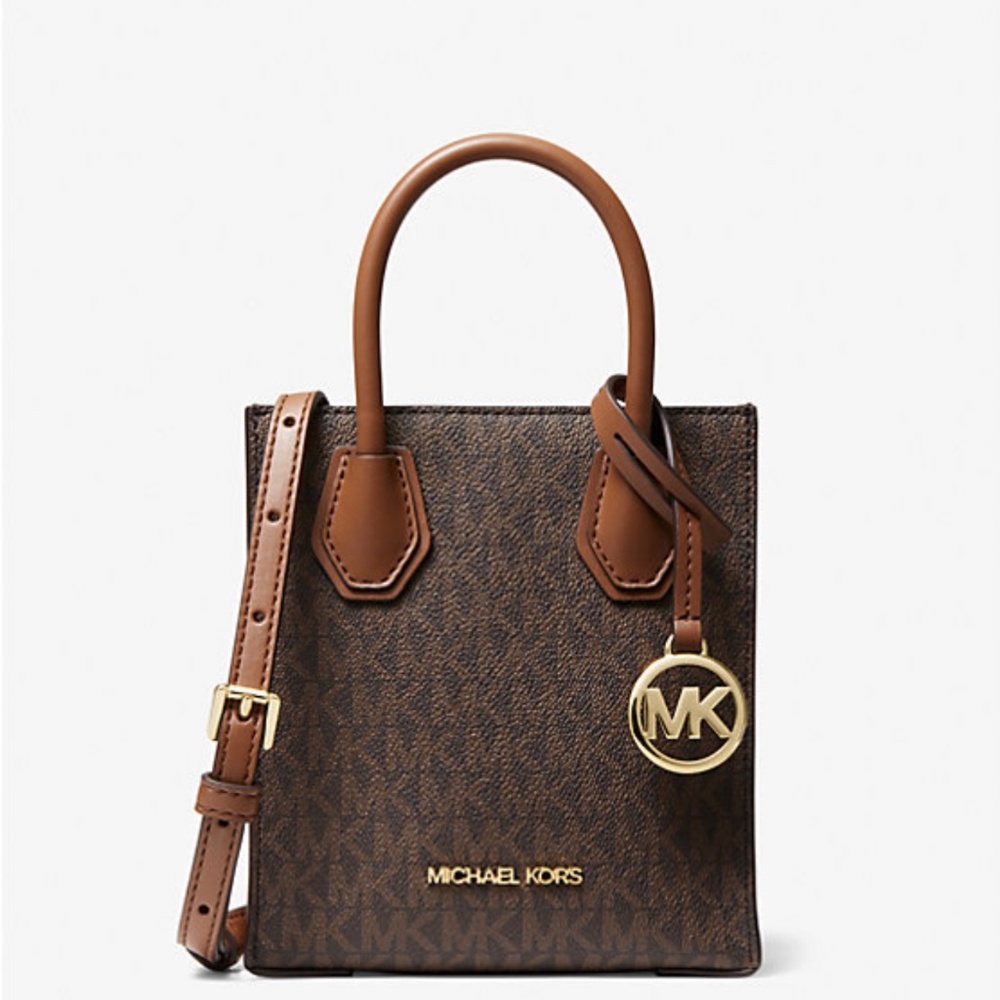 Small fashionable leather bag Kors
